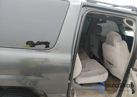 2005 GMC Yukon Xl 1500 Sle z USA, uszkodzony, nr VIN 1GKEC16Z15J200481